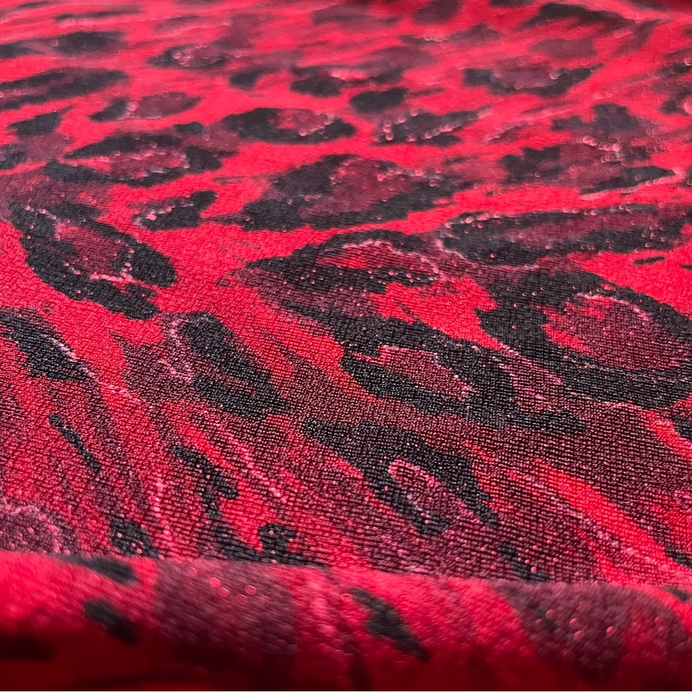 VINTAGE Red and Black Animal Print Sleeveless Tank - Picture 4 of 5